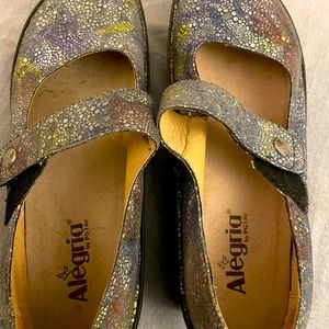 Algeria Mary Jane's new without tags